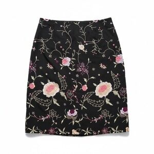 Gap‎ Black Floral Embroidered Rayon Pencil Skirt, Women's Size 6, Knee Length
